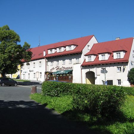Hotel Haltrava Klenci pod Cerchovem Екстер'єр фото